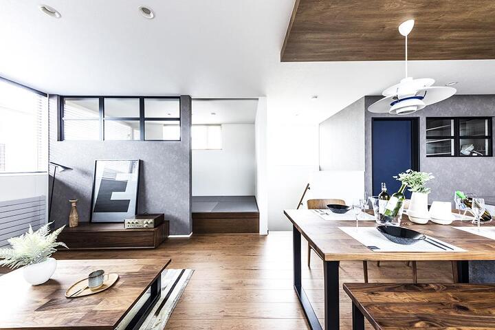 バーチカル照明を使ったアイデアを紹介！他の間接照明との違いも解説