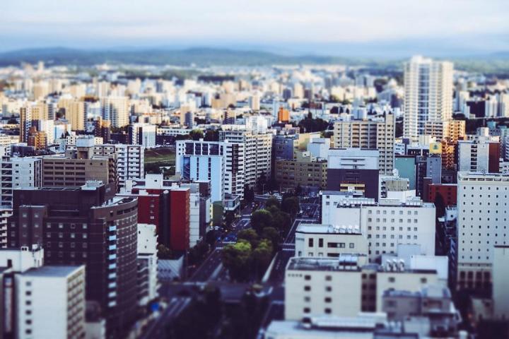 おすすめの家の向きとは？方角別のメリット・デメリットと日当たりを良くする5つのポイント