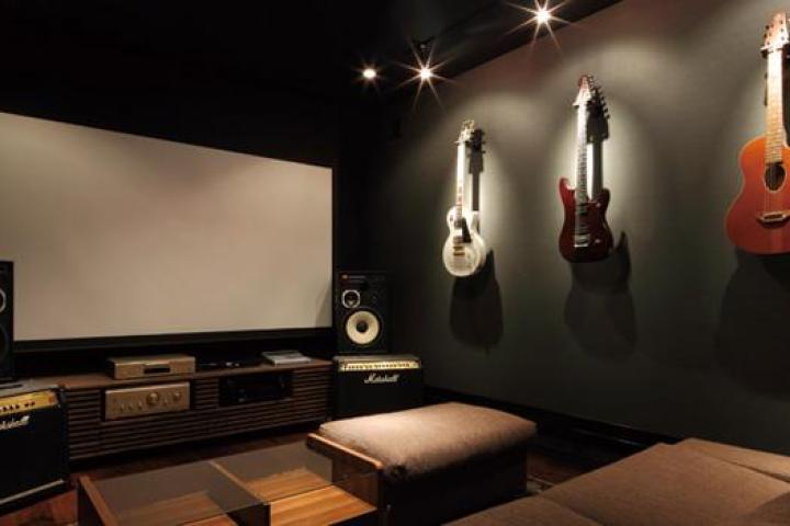 スケルトン階段（シースルー階段、オープン階段）とは？メリットとデメリット、価格を紹介