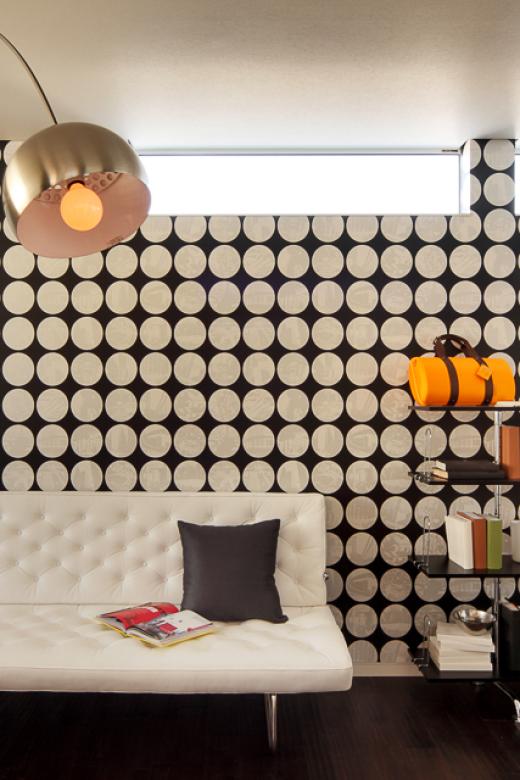 インゾーネの家 個性的なアイテムが<br>生活を華やかに彩る家。