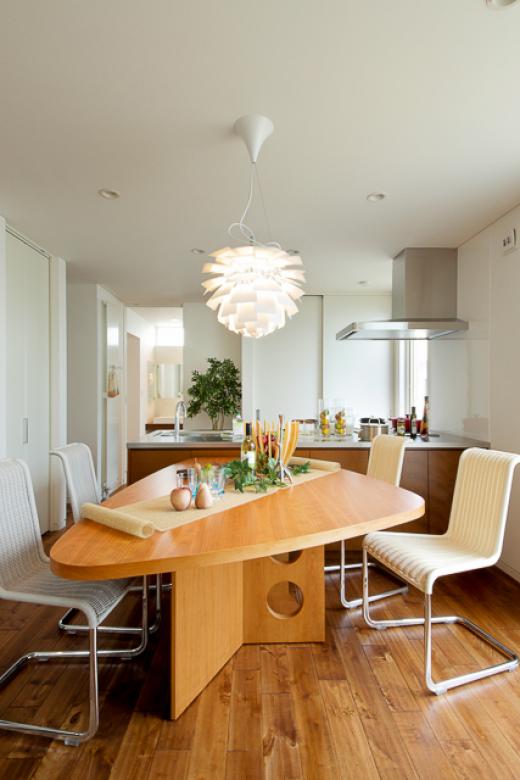 インゾーネの家 柔らかな色彩と<br>こだわりの家具に囲まれた暮らし。