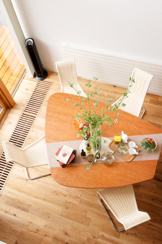 インゾーネの家 プライベートな庭を眺めながら、<br>ゆったり暮らす。