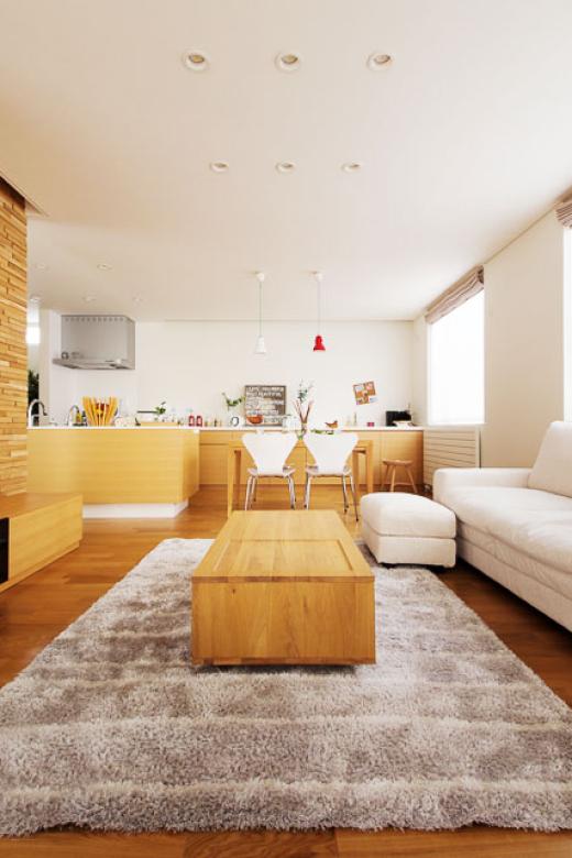 インゾーネの家 木のぬくもりに触れ、<br>明るい陽射しに囲まれる家。