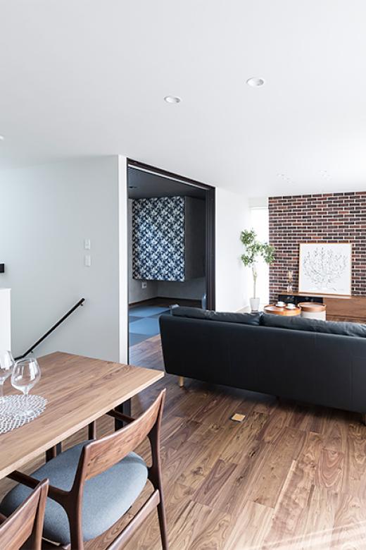 インゾーネの家 タイル使いにこだわった、スタイリッシュな家。