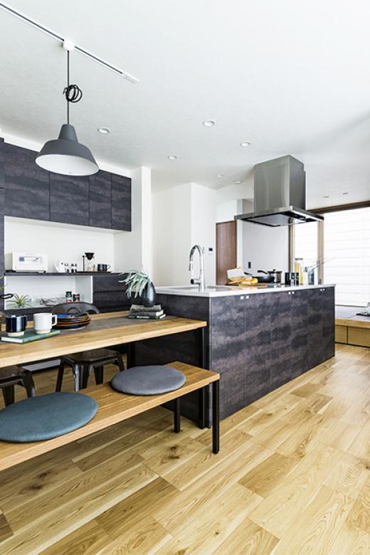 インゾーネの家 インダストリアルにカッコよく。土間のある家。