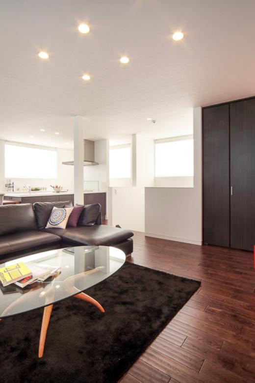 インゾーネの家 シンプルとモダンを追及した<br>端正な住まい。