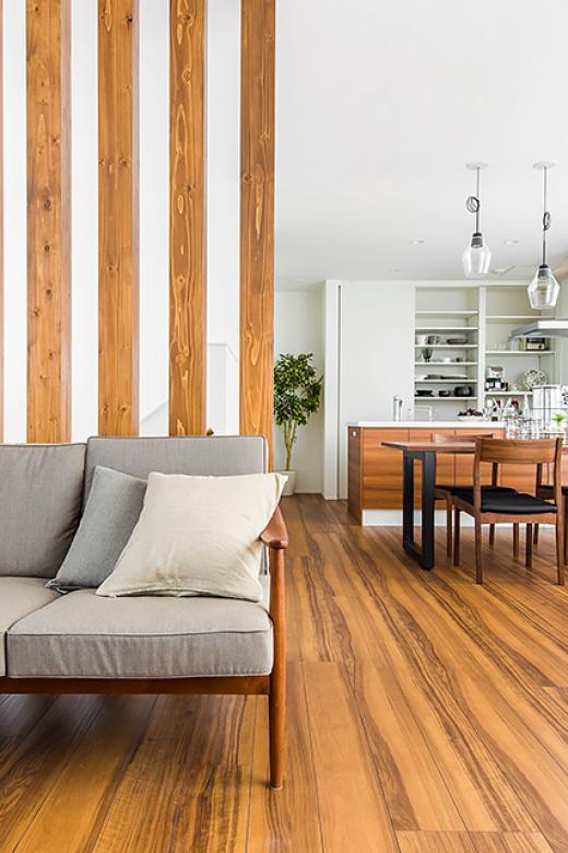 インゾーネの家 収納と窓にアイデアを。<br> 生活感を感じさせない洗練された家。