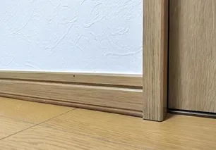 写真：巾木：一般的な家