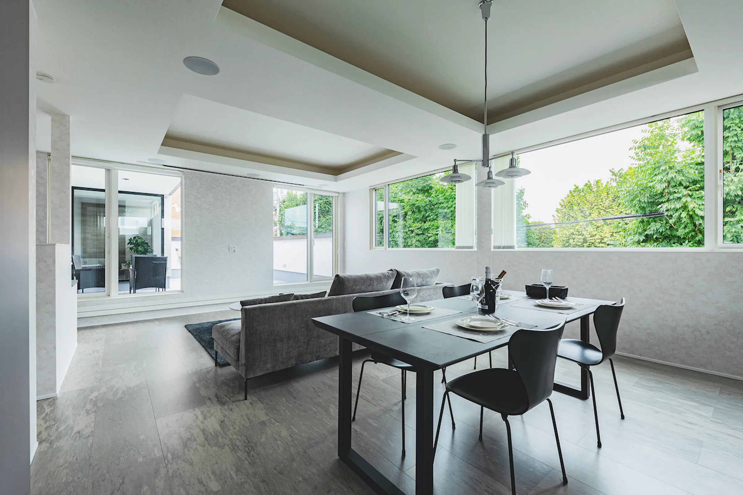 写真:インゾーネの家の普遍的なデザイン