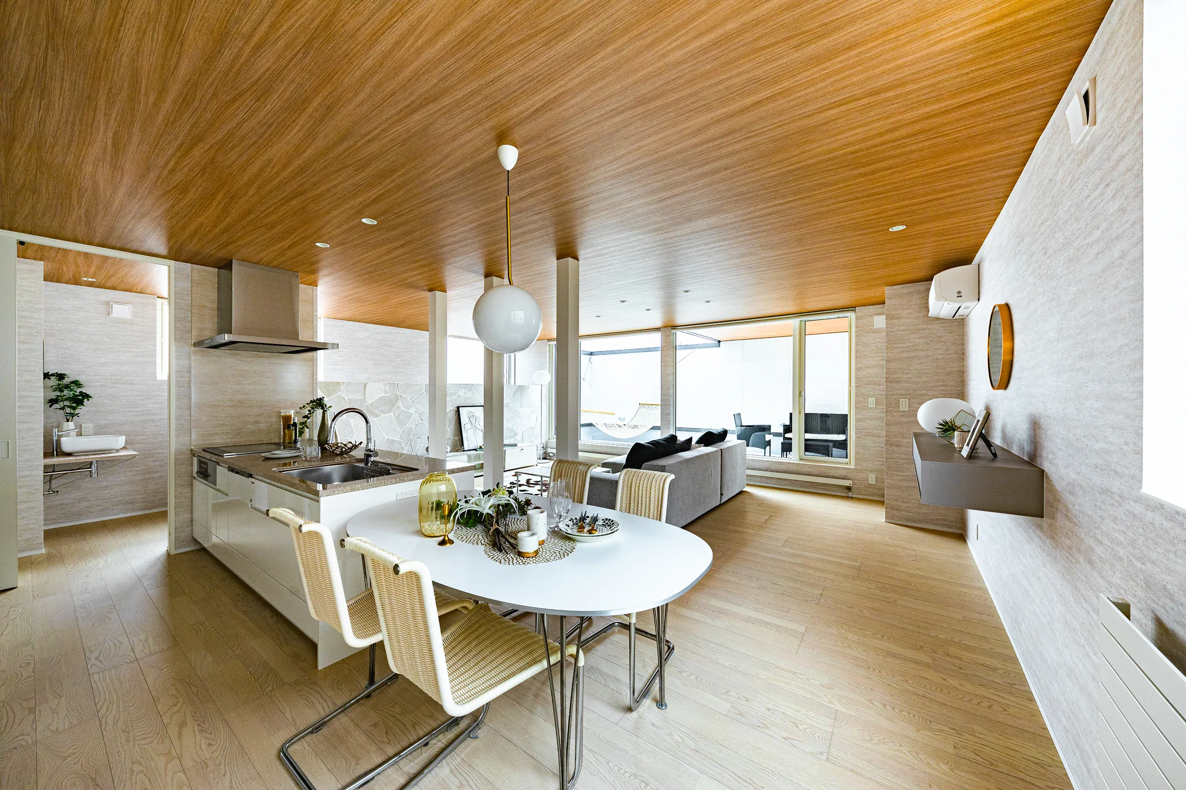 写真:インゾーネの家の普遍的なデザイン