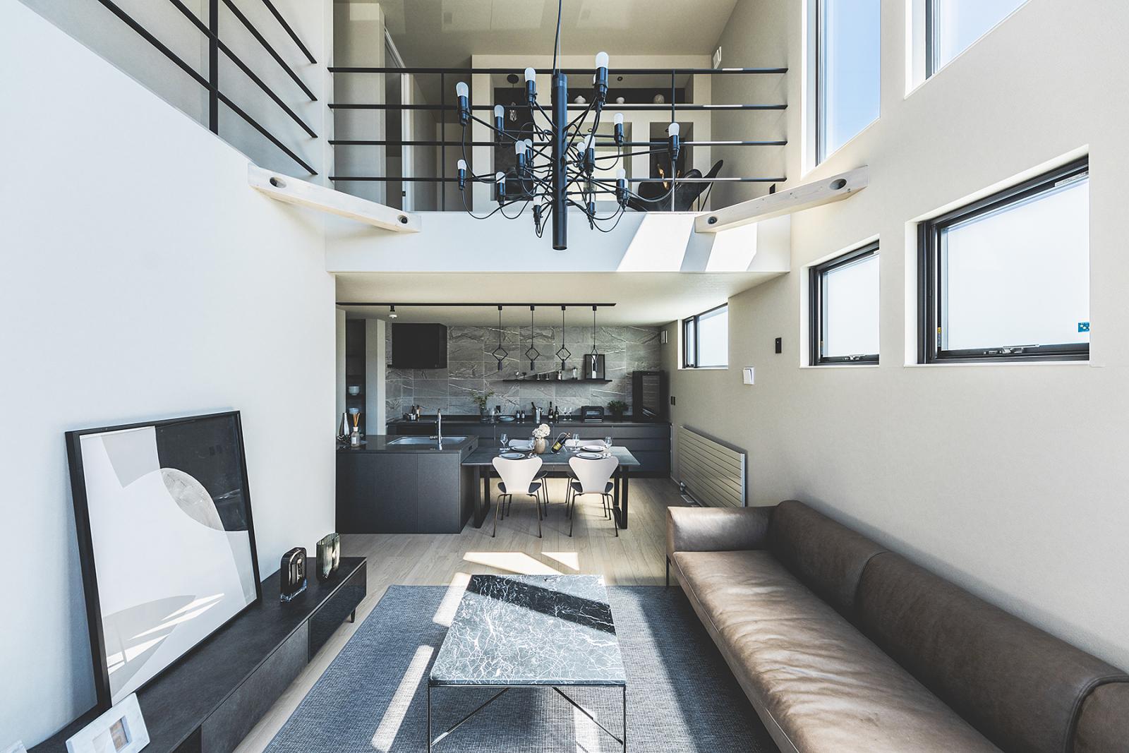 インゾーネの家「アートに満たされる非日常的な空間」