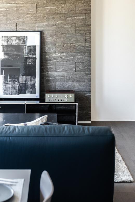 インゾーネの家 モダングレーの似合う家。